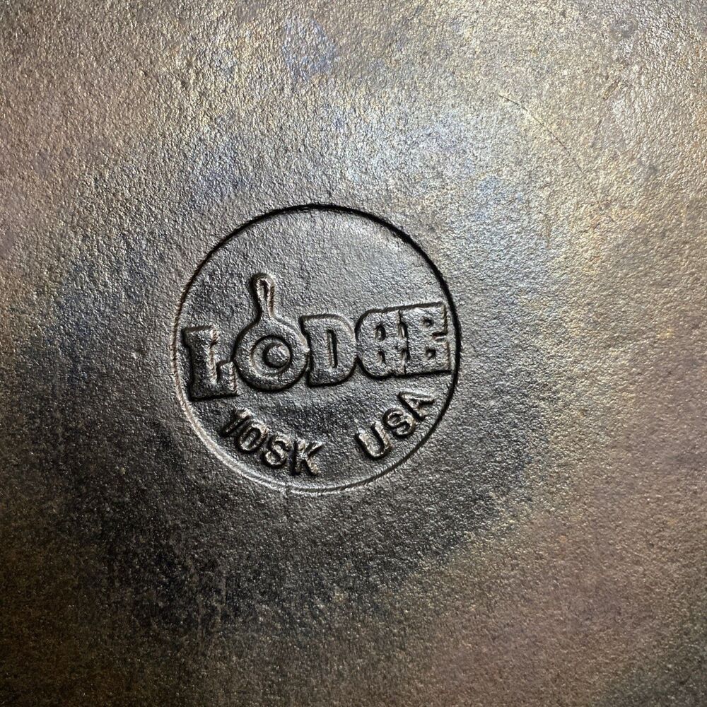 Vtg Lodge 10SK Cast Iron Pan Skillet 12" Dbl Handl Double Pour Spout Made in USA